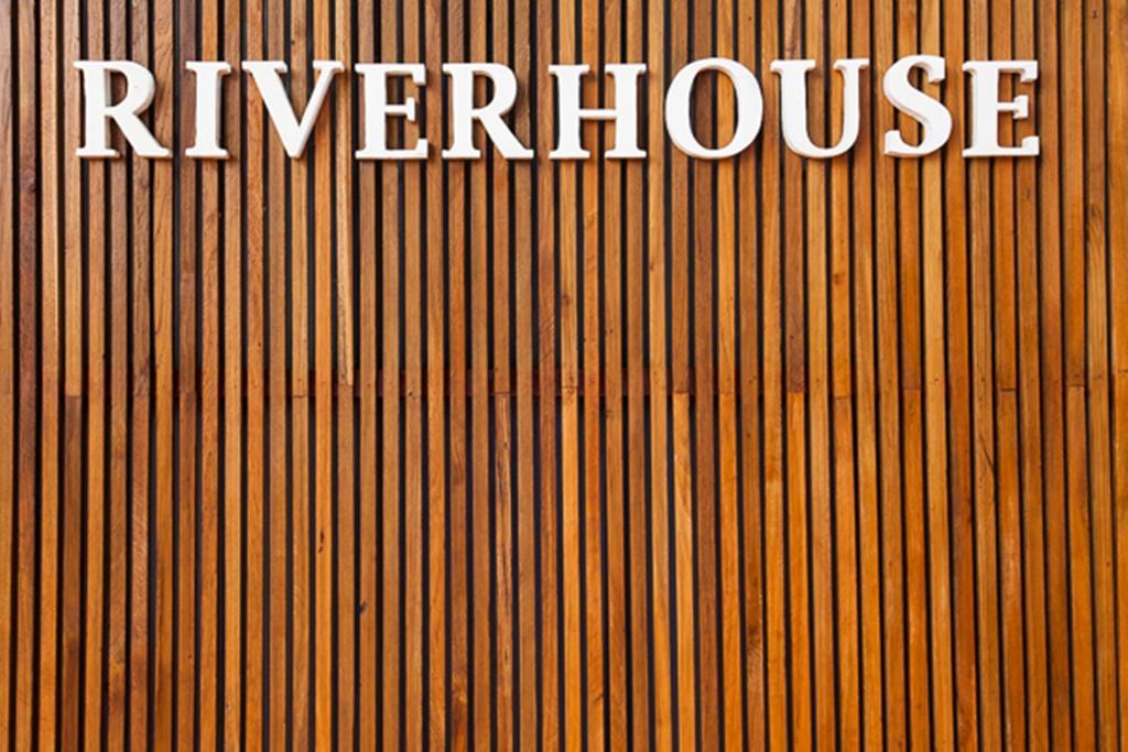Riverhouse-The Teak House Mae Sariang Exteriör bild